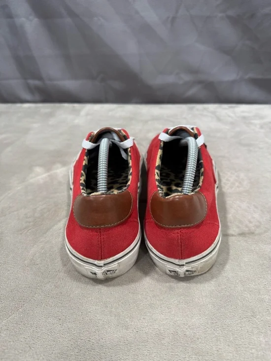 Vans Red Canvas Low-Top Sneakers - Picture 3 of 11